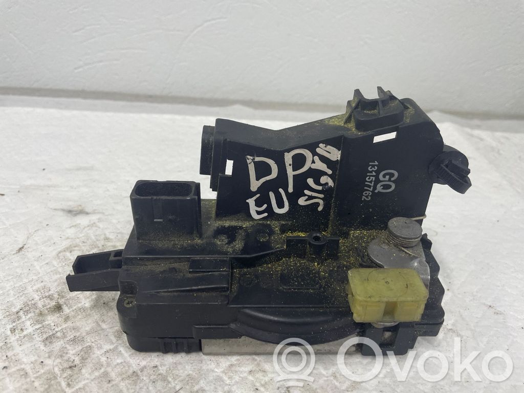 Opel Vectra C Front door lock 