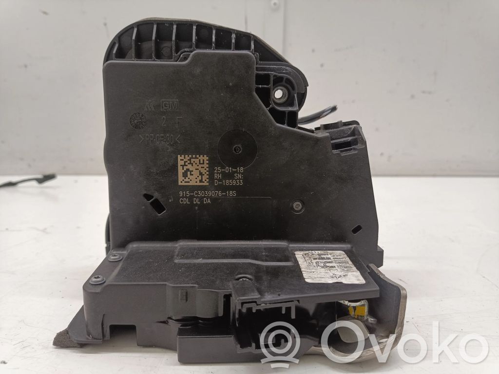 Zamek drzwi tylnych   C3039076,915C303907618S