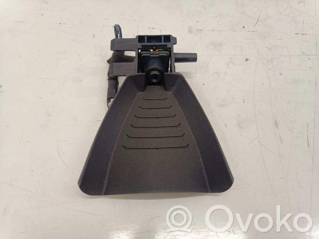 BMW 2 F46 Windshield/windscreen camera 