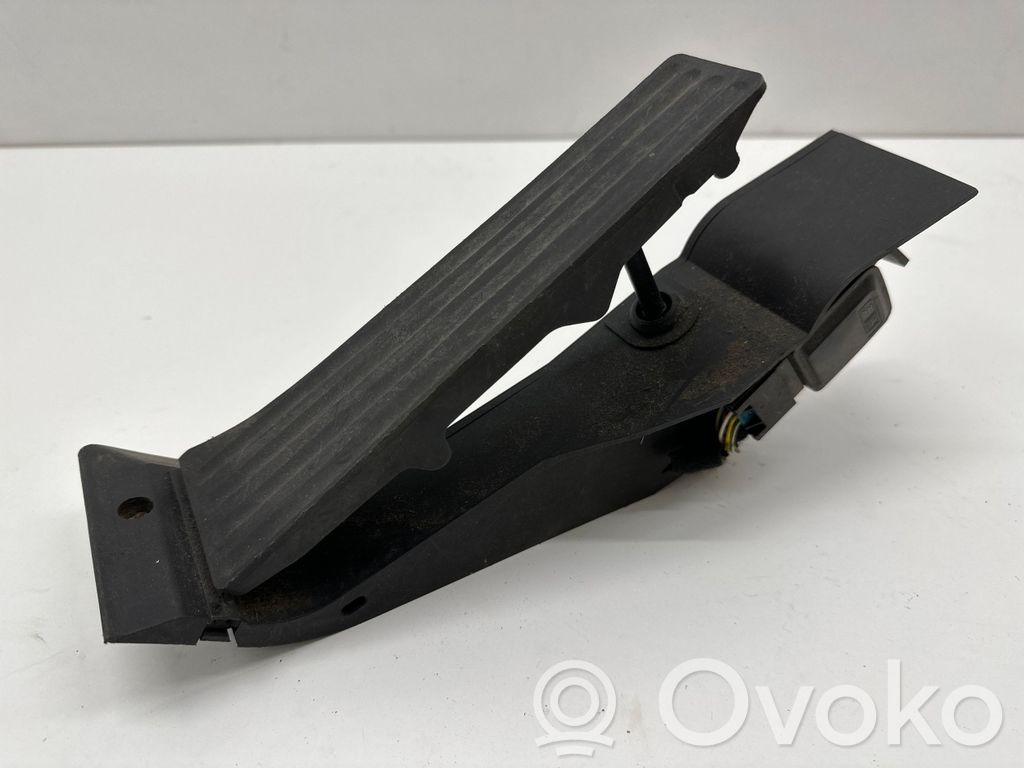 BMW X3 E83 Accelerator throttle pedal 