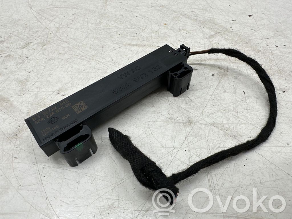 Skoda Octavia Mk4 Interjero komforto antena 