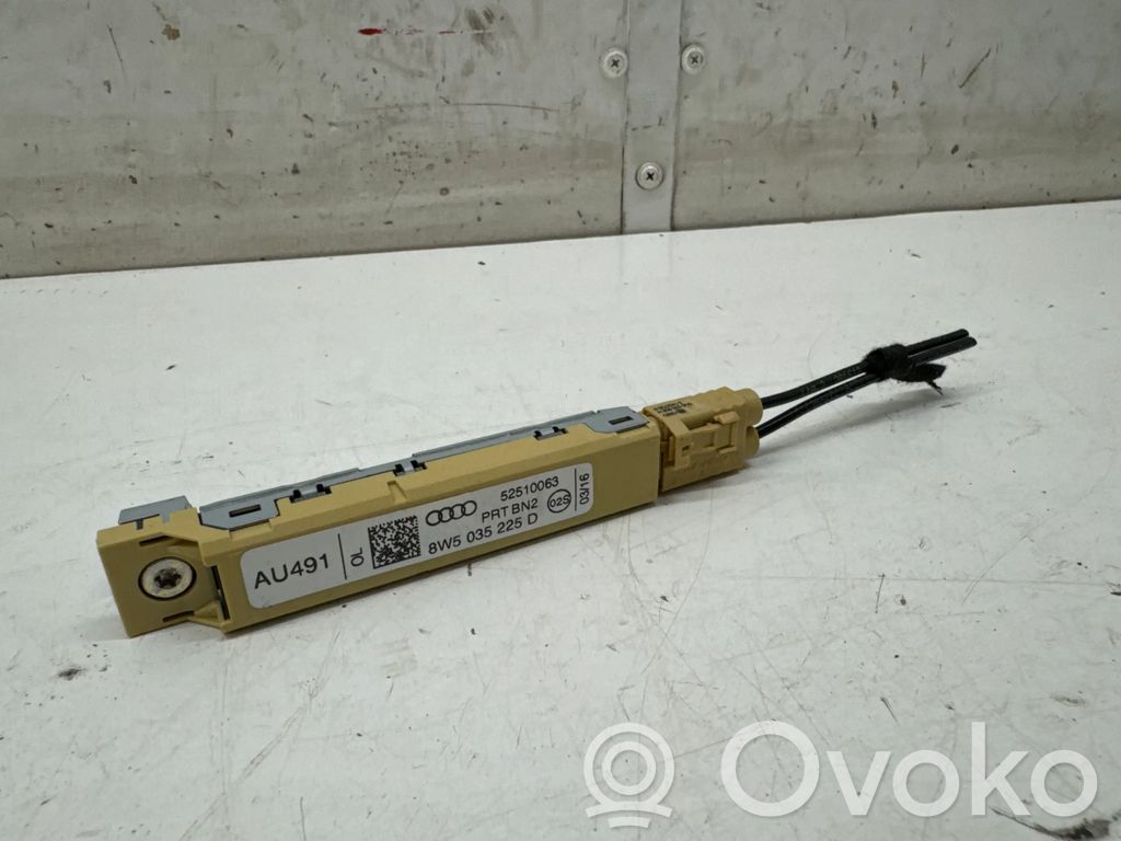 Audi A4 S4 B9 Interjero komforto antena 