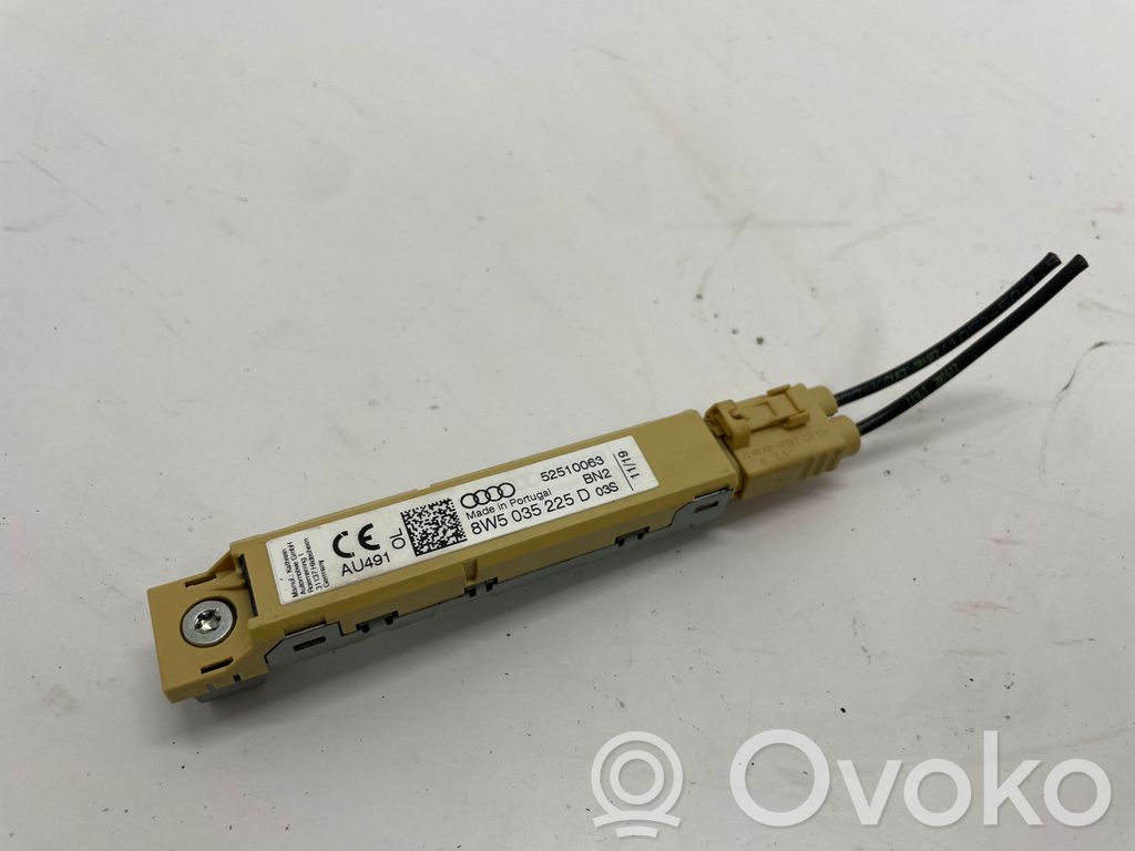 Audi A4 S4 B9 Antenos stiprintuvas 