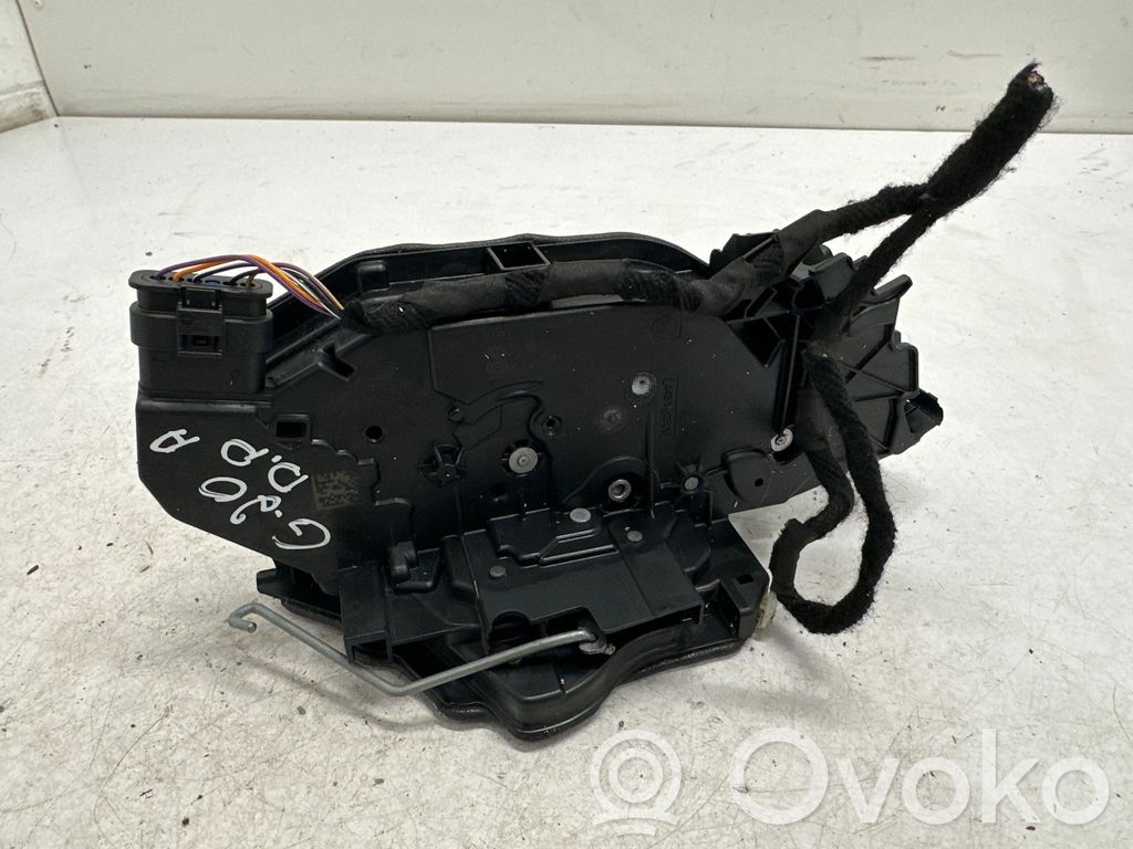 BMW 3 G20 G21 Front door lock 