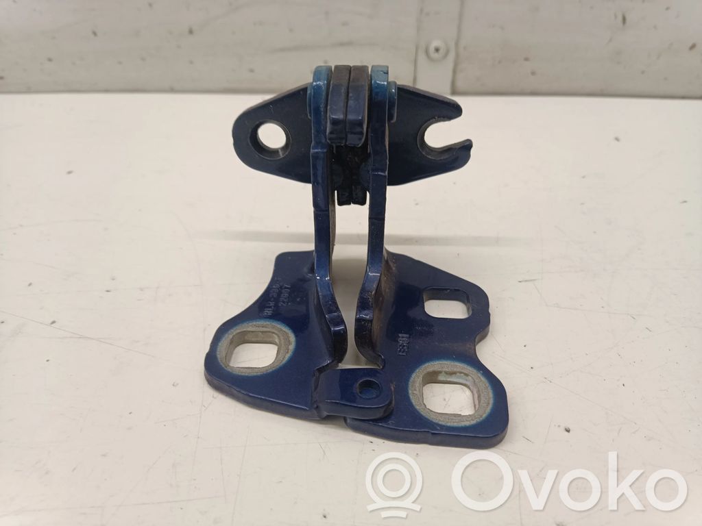 Rear door lower hinge