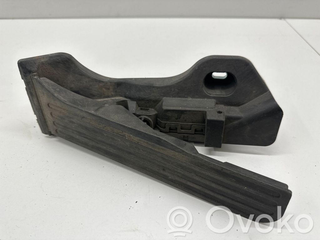 Volkswagen PASSAT B6 Accelerator throttle pedal 