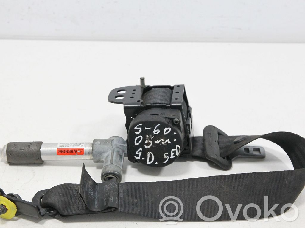 Volvo S60 Cinturón trasero 