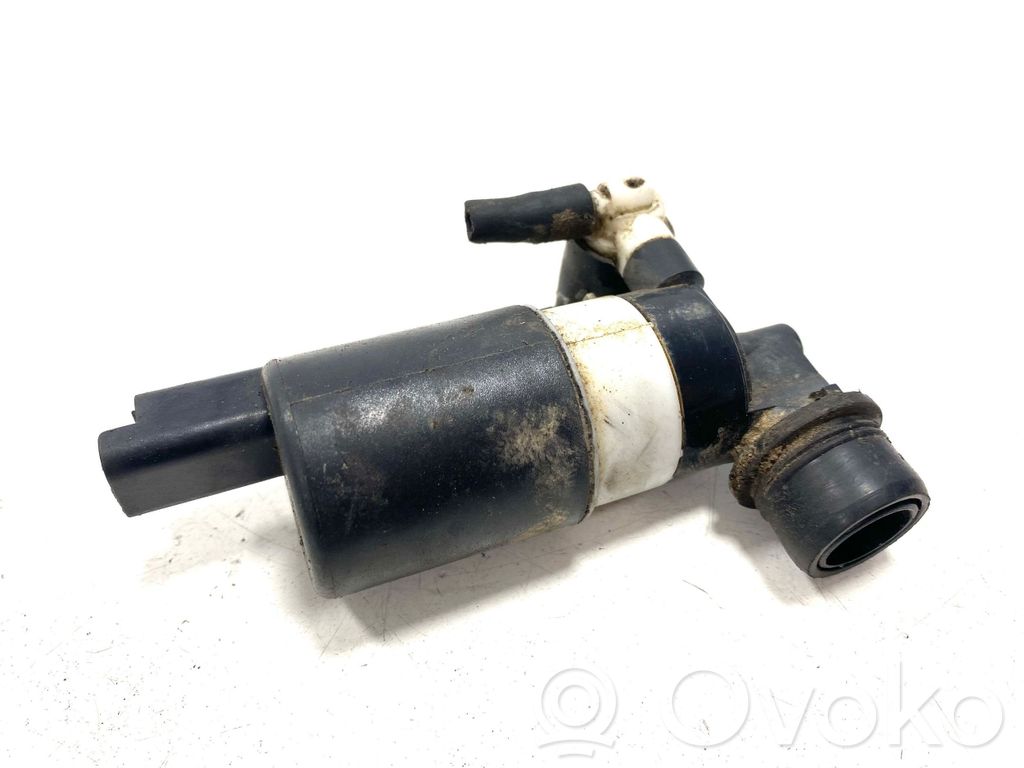 Renault Megane III Windscreen/windshield washer pump 