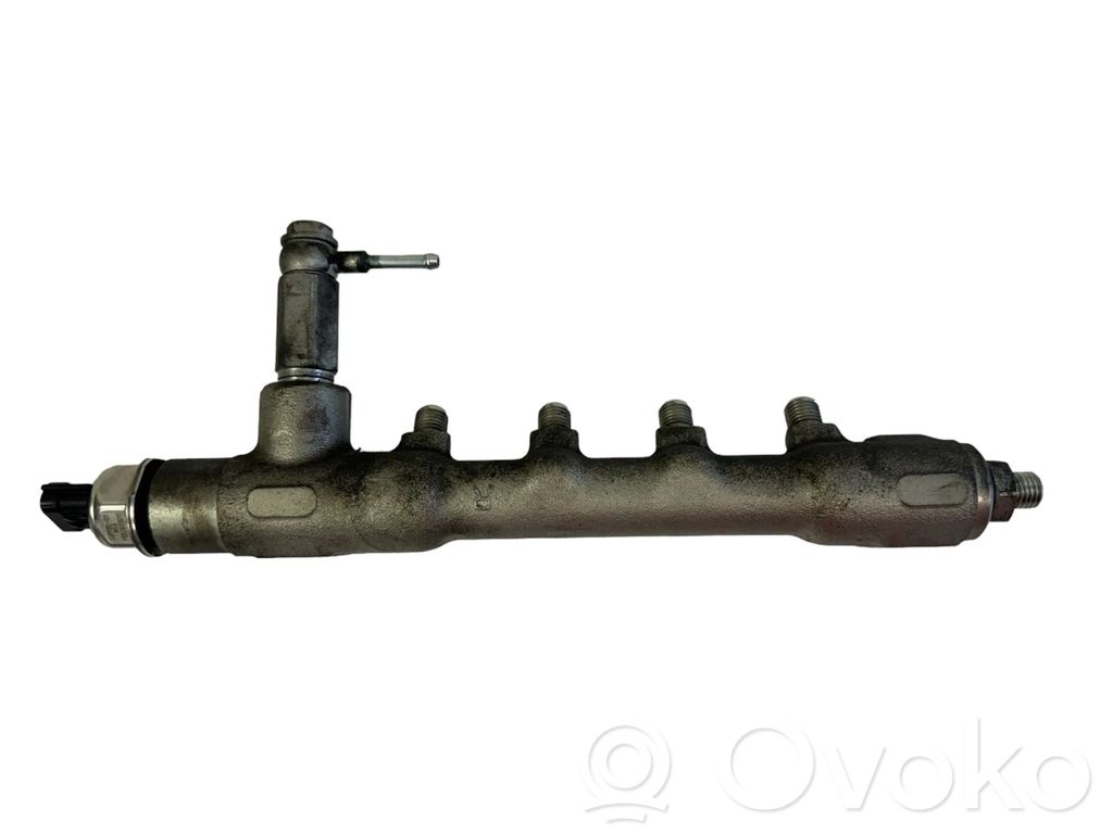 Opel Meriva B Fuel main line pipe 