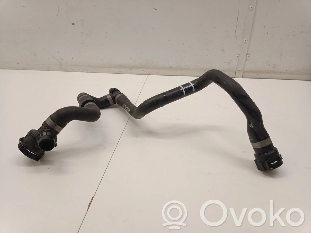 BMW iX Engine coolant pipe/hose 