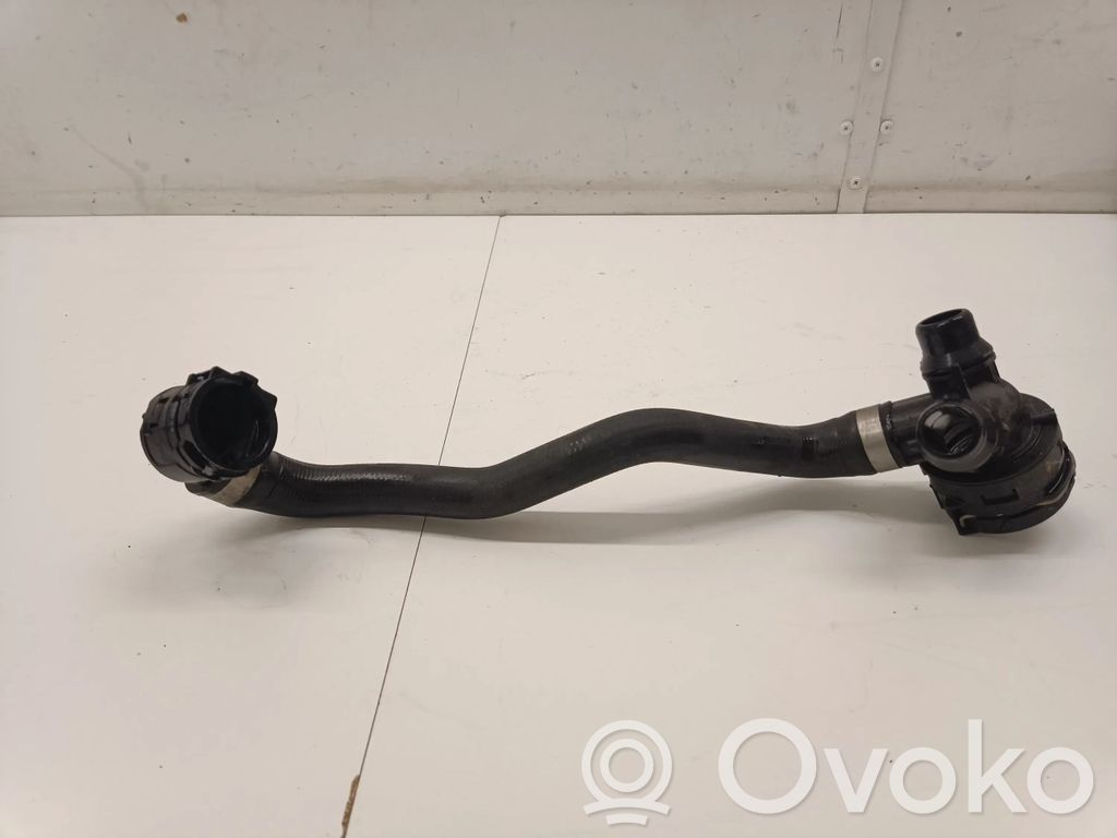 BMW iX Engine coolant pipe/hose 