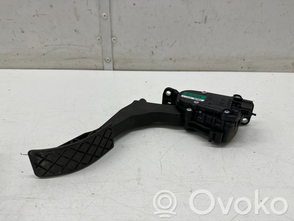 Volkswagen Polo V 6R Accelerator throttle pedal 