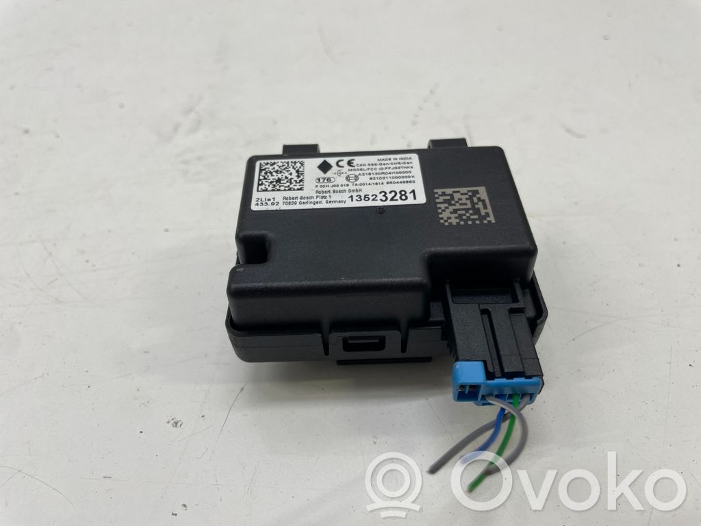 Opel Insignia B Central locking relay 