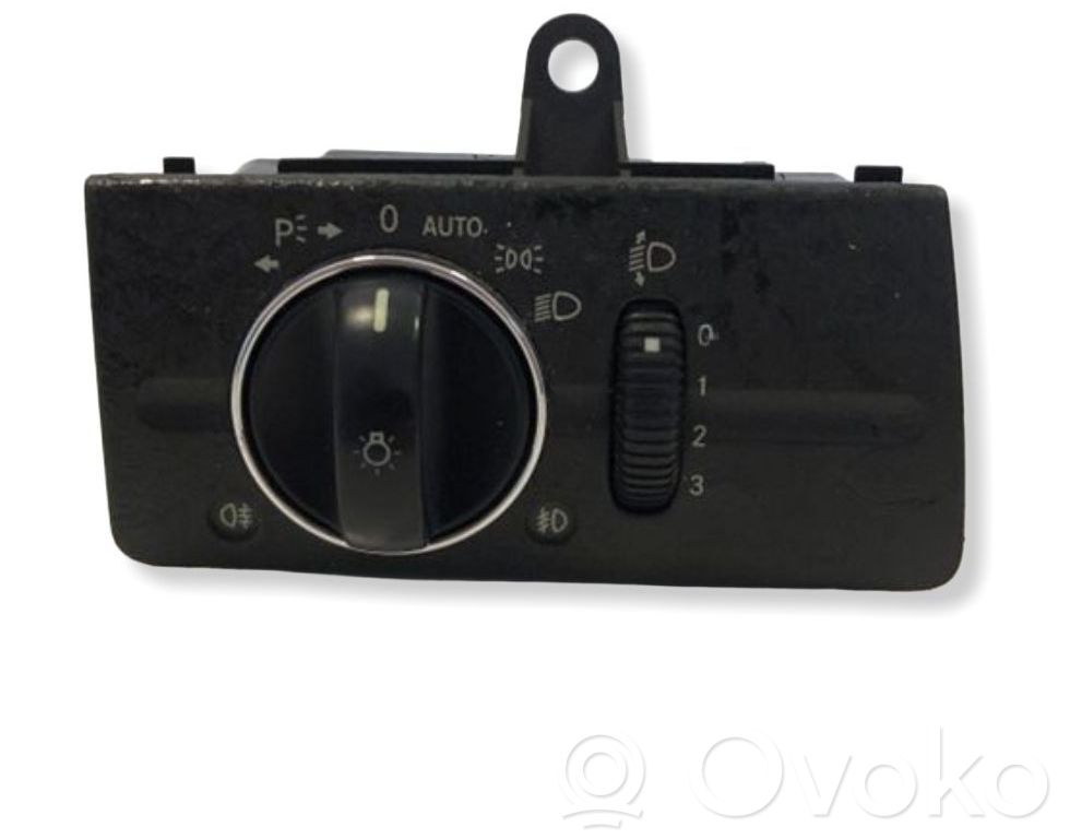Mercedes-Benz E W211 Light switch 