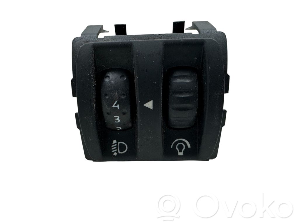 Renault Clio III Headlight level height control switch 