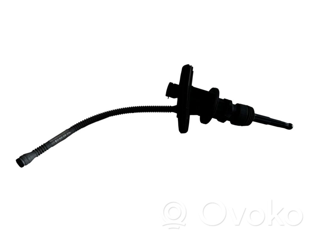 Opel Astra K Clutch master cylinder 