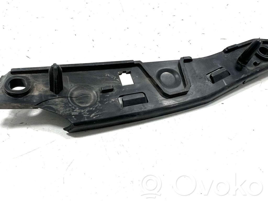 Citroen C3 Fender mounting bracket 