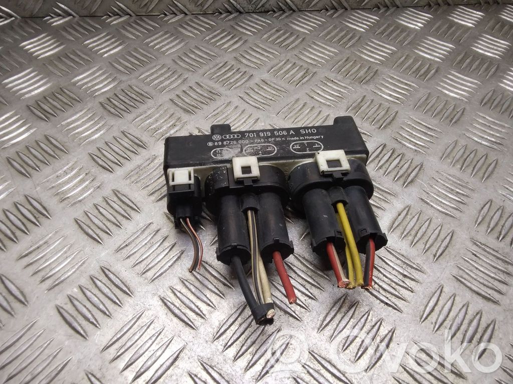 Volkswagen Transporter - Caravelle T4 Coolant fan relay 