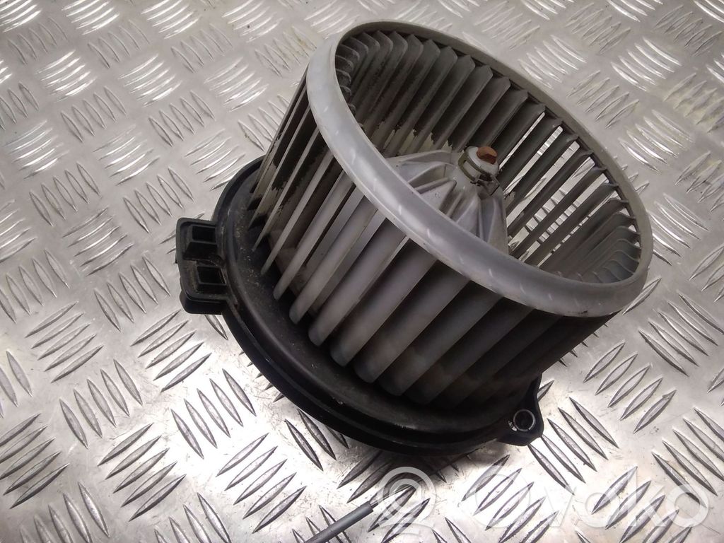 Toyota RAV 4 (XA20) Mazā radiatora ventilators 