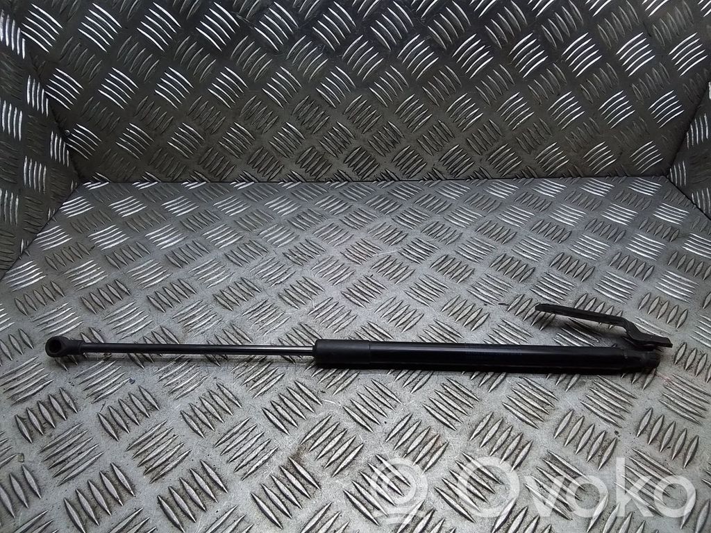BMW 1 F20 F21 Tailgate/trunk strut/damper 