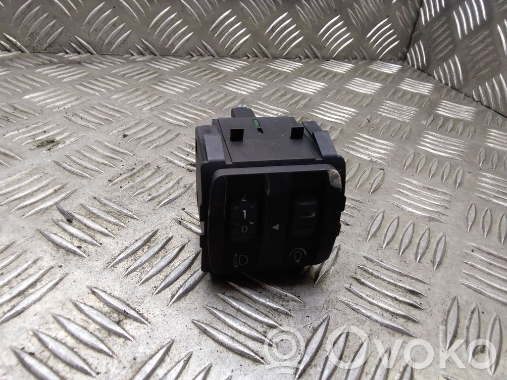 Renault Megane II Headlight level height control switch 