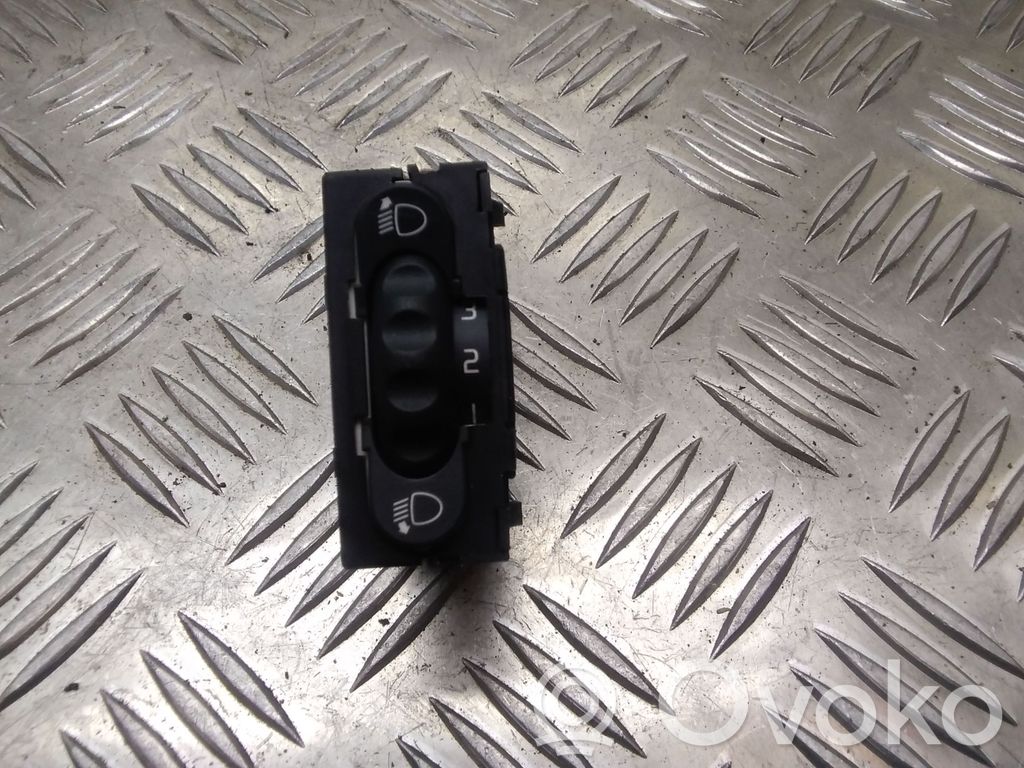 Renault Megane I Headlight level height control switch 