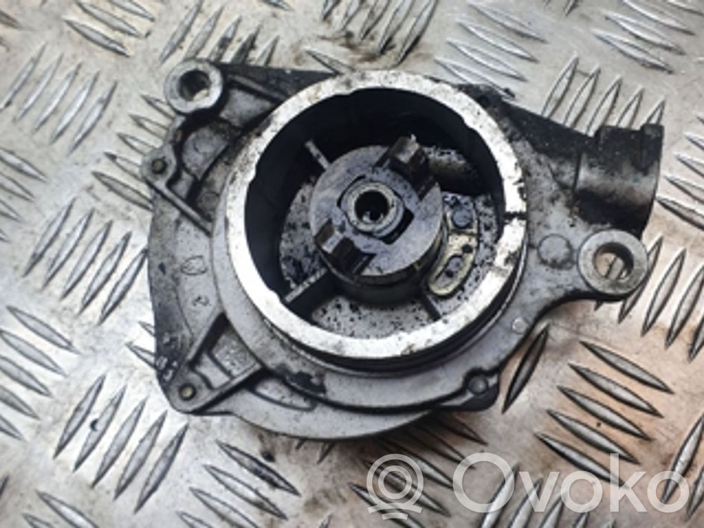 BMW 3 E46 Vacuum pump 
