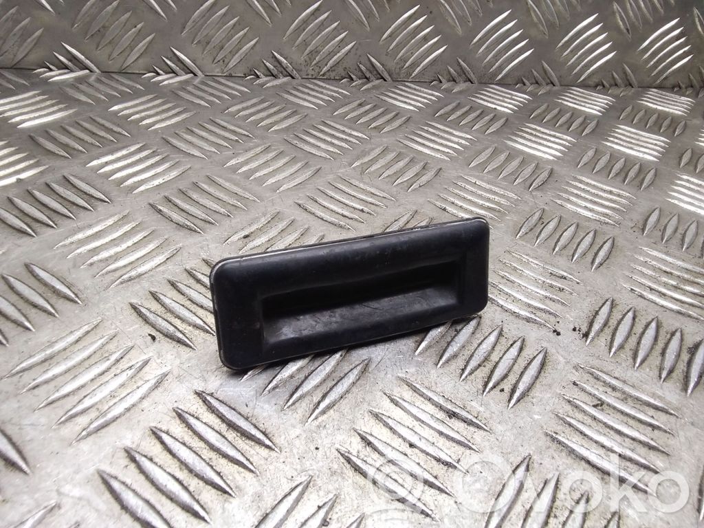 Skoda Yeti (5L) Tailgate opening switch 