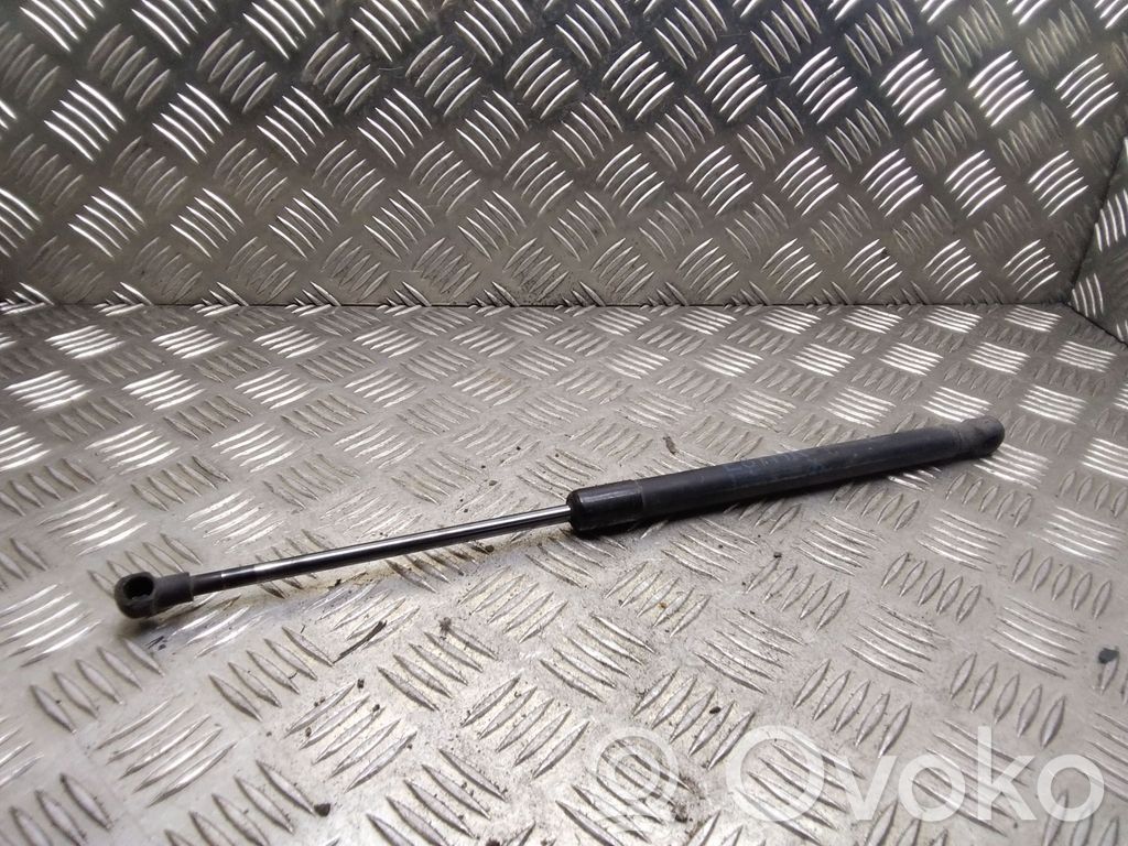 BMW 1 E81 E87 Tailgate/trunk strut/damper 