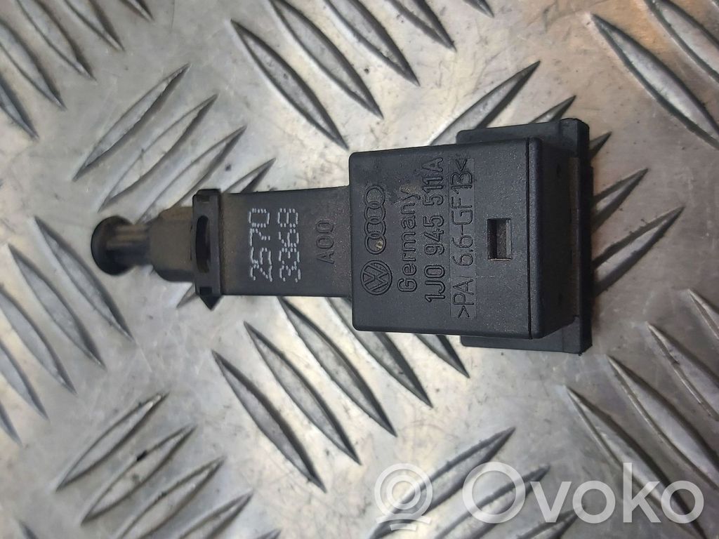Volkswagen Transporter - Caravelle T4 Brake pedal sensor switch 