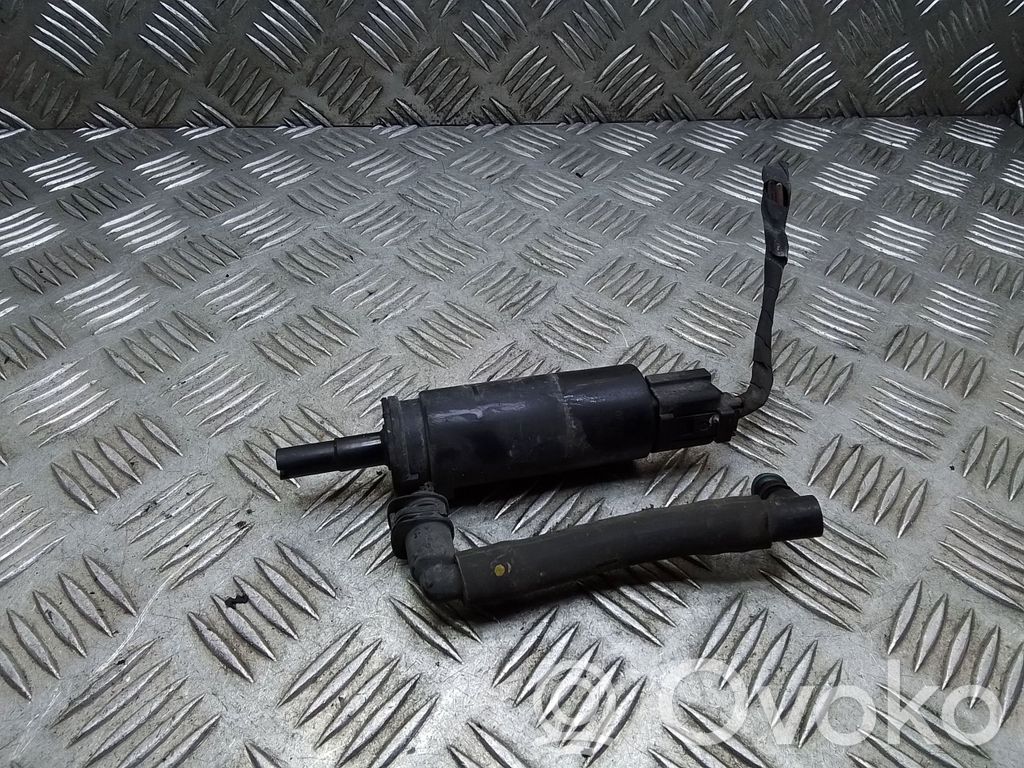 BMW 7 E65 E66 Headlight washer pump 