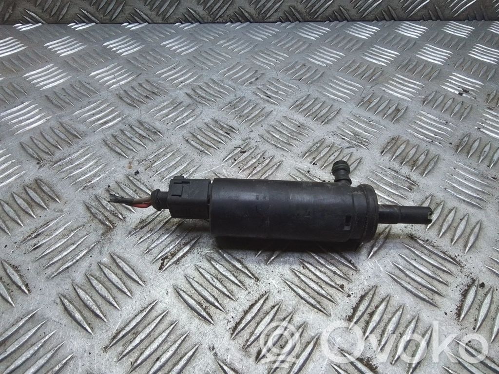 Seat Alhambra (Mk1) Windscreen/windshield washer pump 