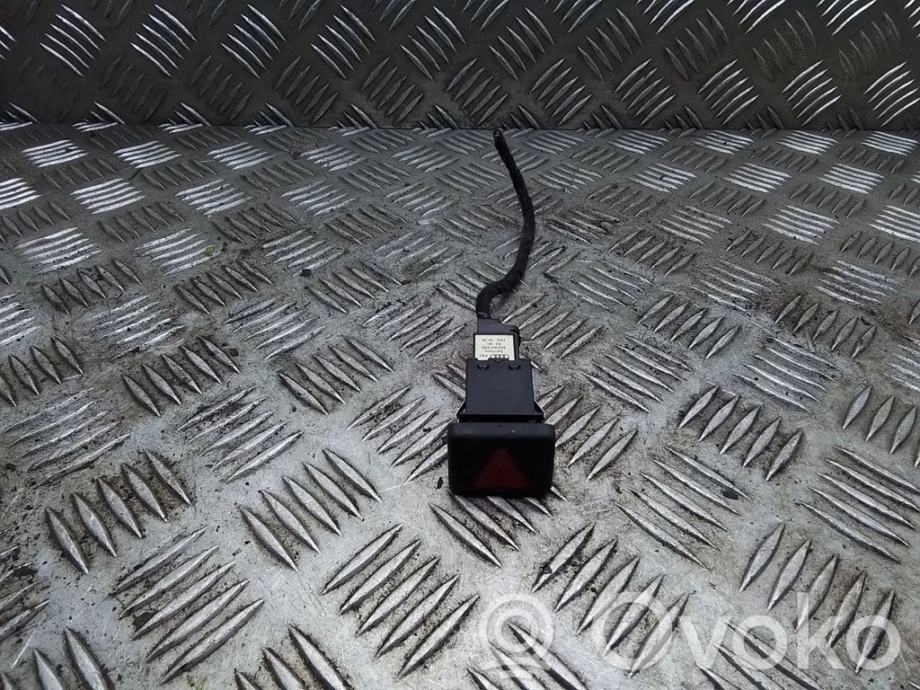 Audi A4 S4 B7 8E 8H Hazard light switch 