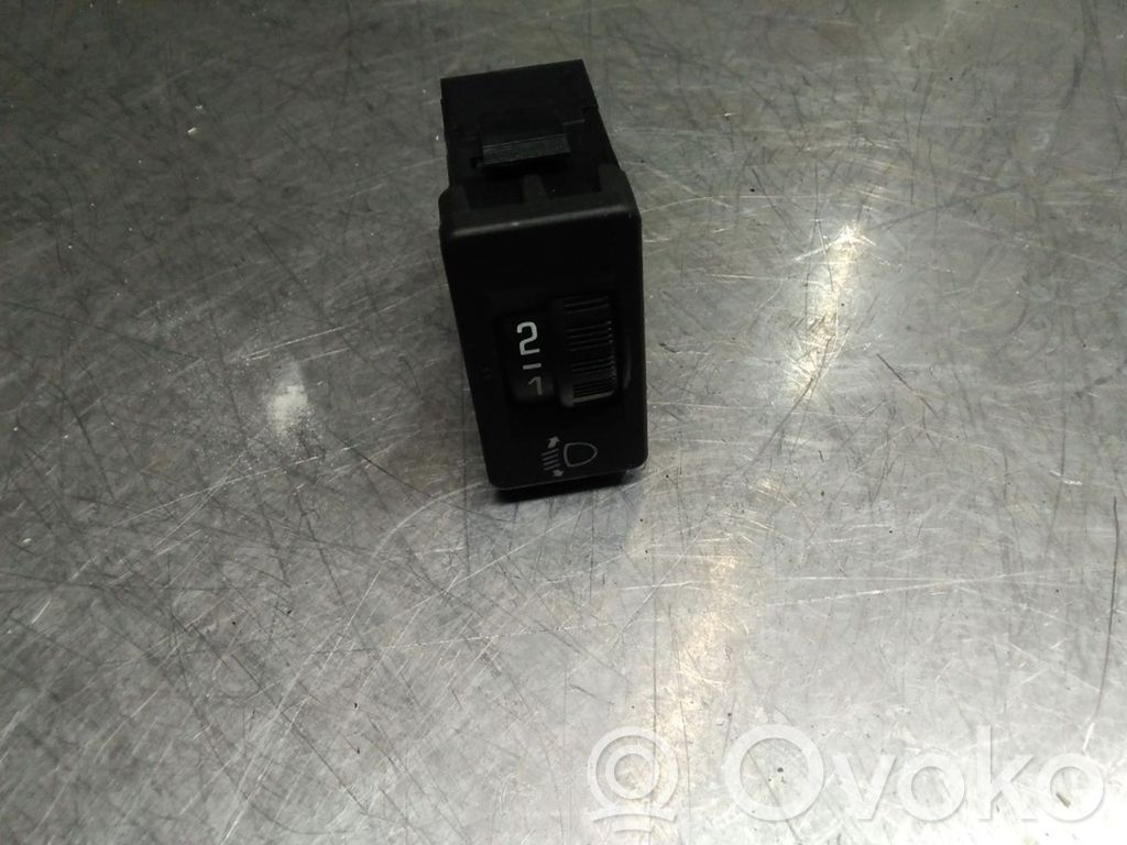 Peugeot 308 Headlight level height control switch 