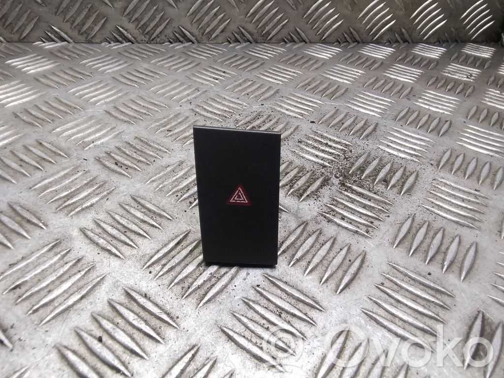 Opel Vectra C Hazard light switch 