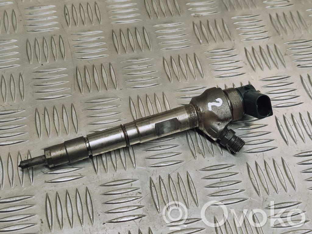 Volkswagen PASSAT B8 Fuel injector 