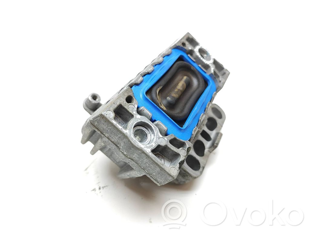 Audi A3 S3 A3 Sportback 8P Engine mount bracket 
