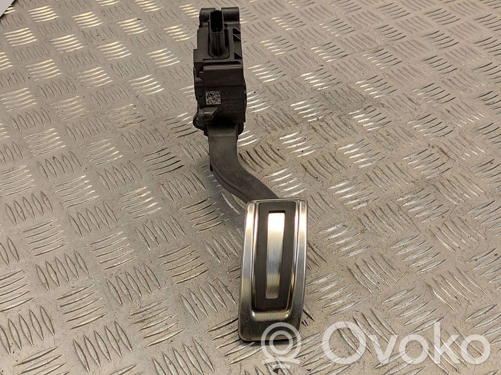 Volkswagen Polo VI Accelerator throttle pedal 