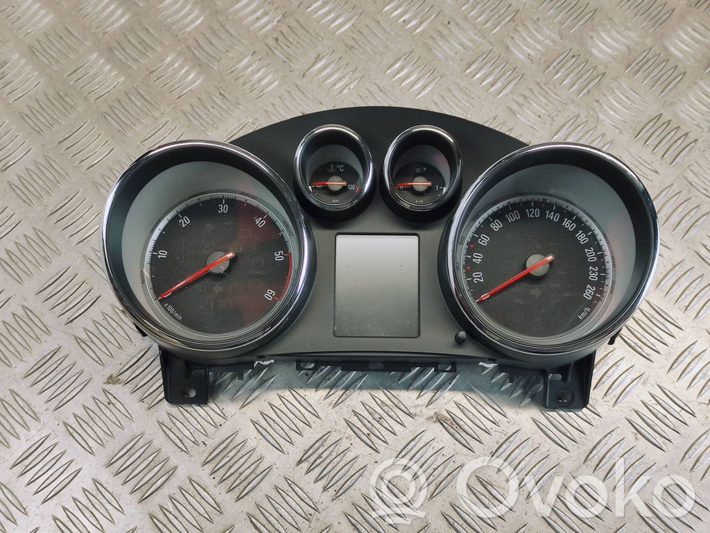 Opel Zafira C Speedometer (instrument cluster) 