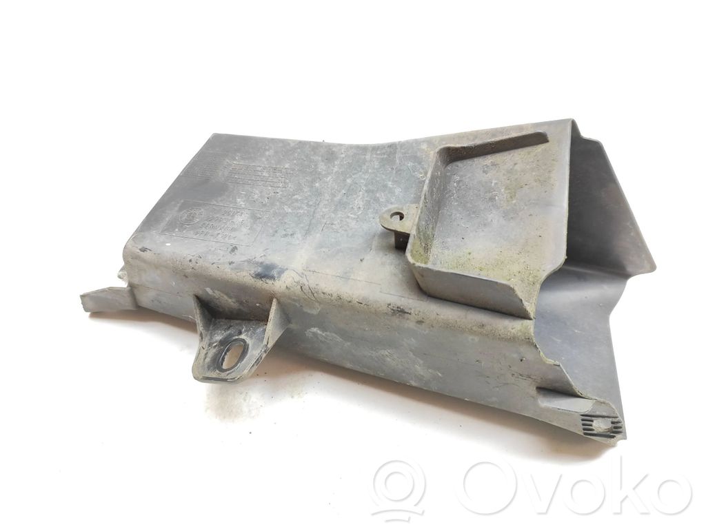BMW 5 F10 F11 Air intake duct part 