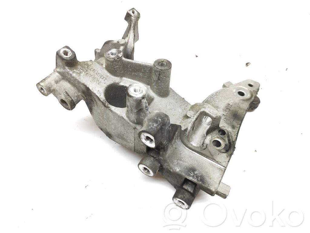 Engine mounting bracket   9674030280,C4003746SE