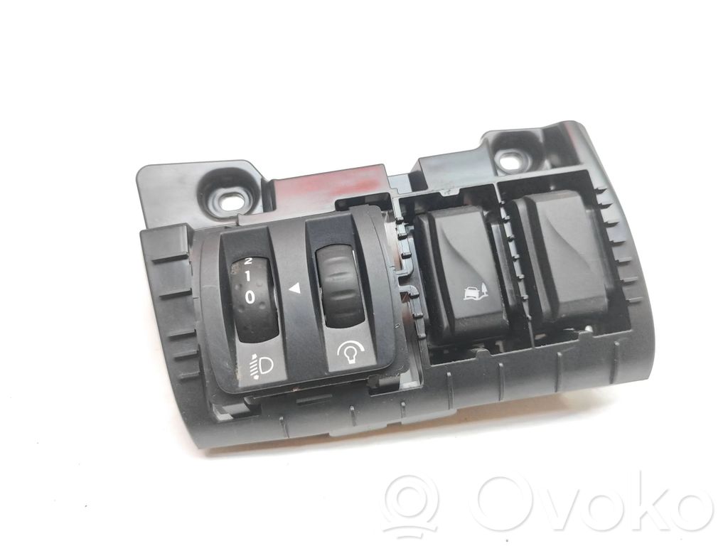 Renault Trafic III (X82) Interruptor de control multifunción 