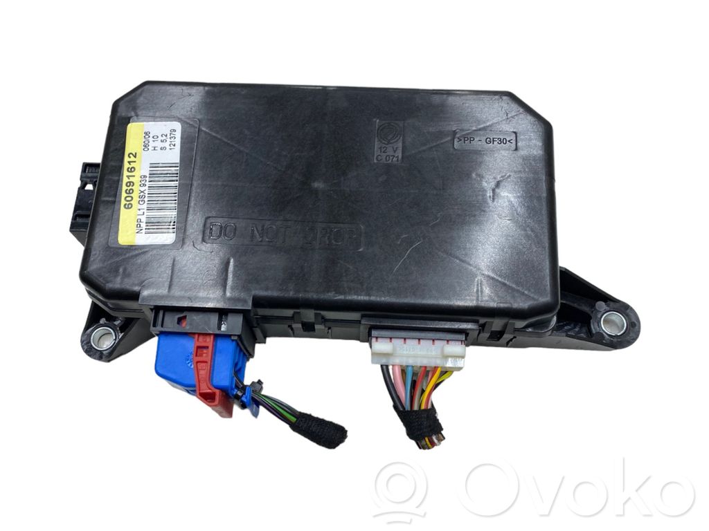 Alfa Romeo 159 Front door window regulator with motor 