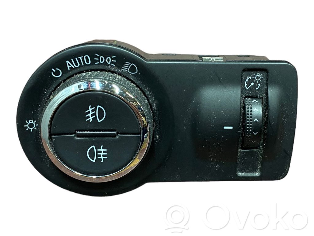 Opel Insignia A Light switch 