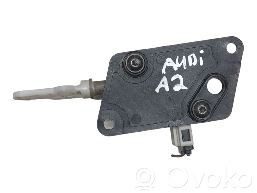 Central locking motor   7M0959781A,8E5969115A