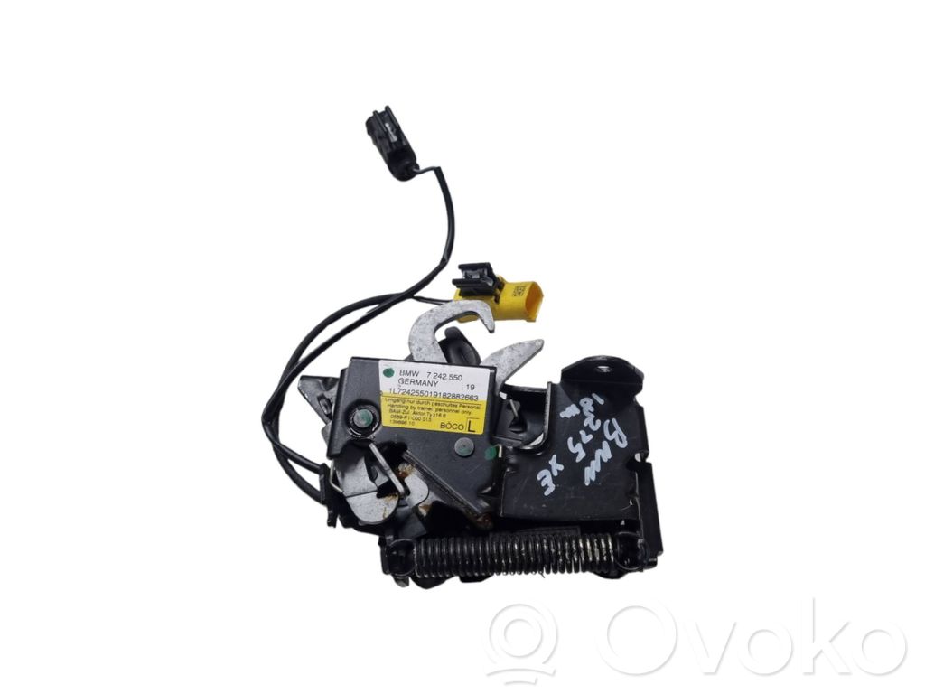 BMW 2 F45 Spyna variklio dangčio 