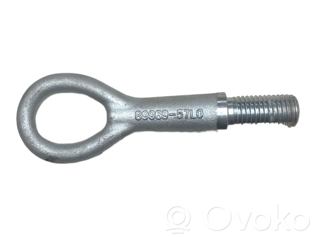 Suzuki Swift I Anillo de remolque 