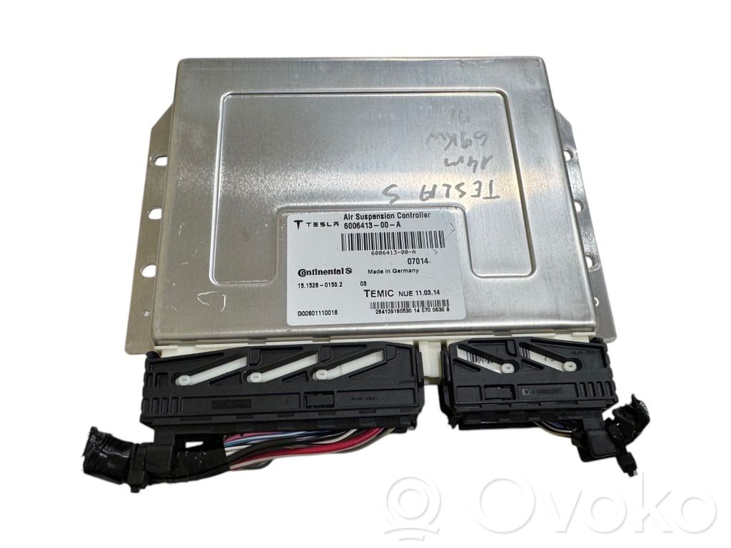 Tesla Model S Suspension control unit/module 
