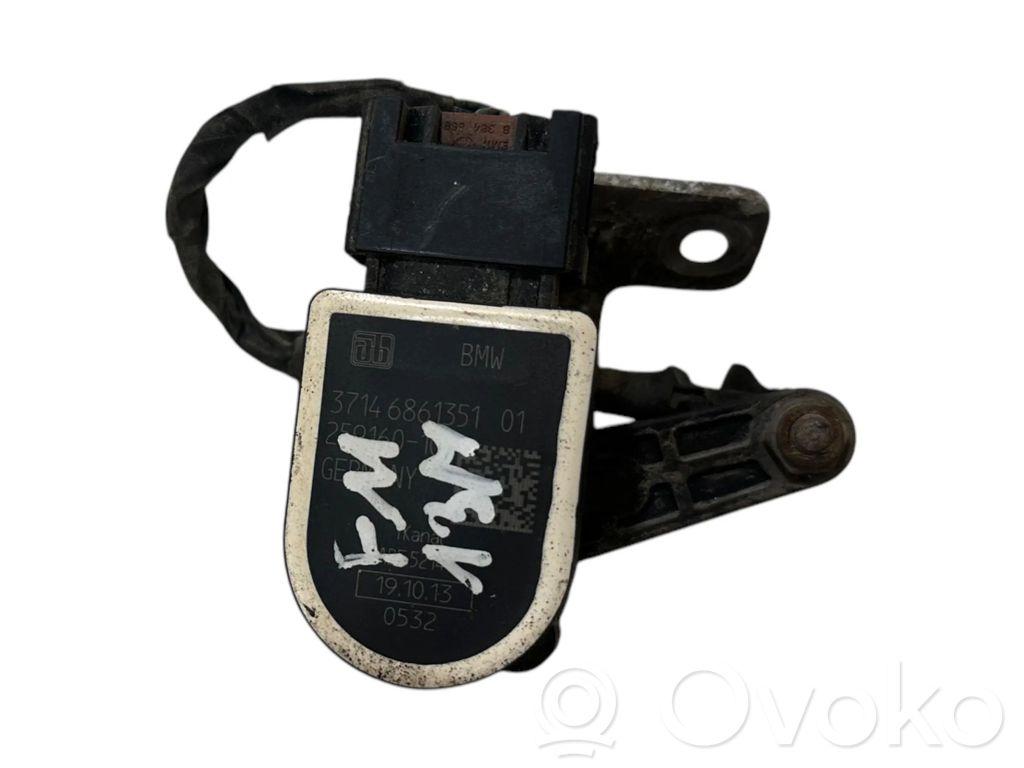 BMW 5 F10 F11 Rear air suspension level height sensor 