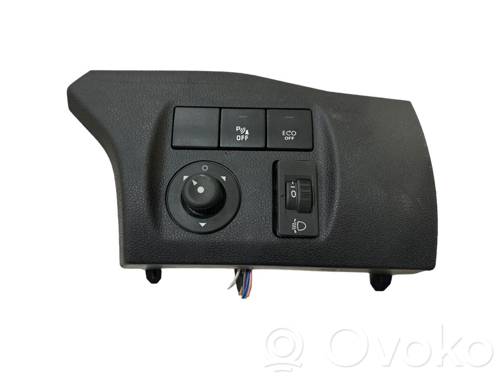 Citroen Berlingo A set of switches 